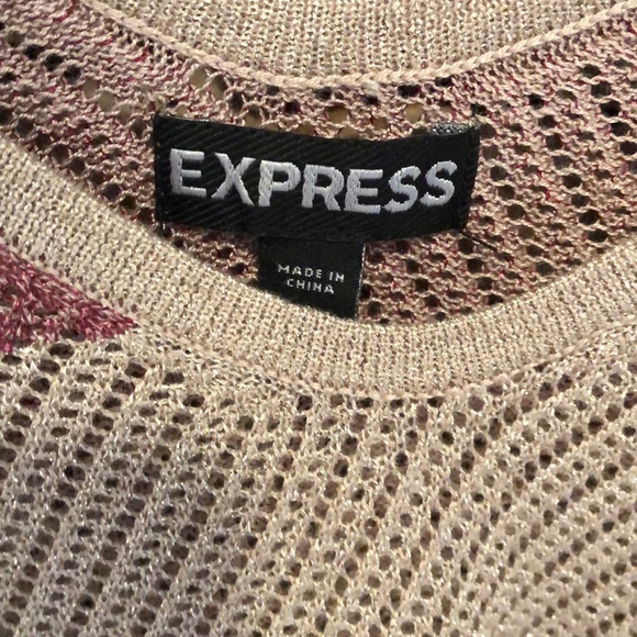 Express V Neck Top - Picture 2 of 4